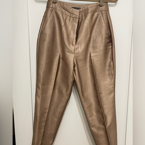 High waisted matte gold pant - Picture 3 of 3